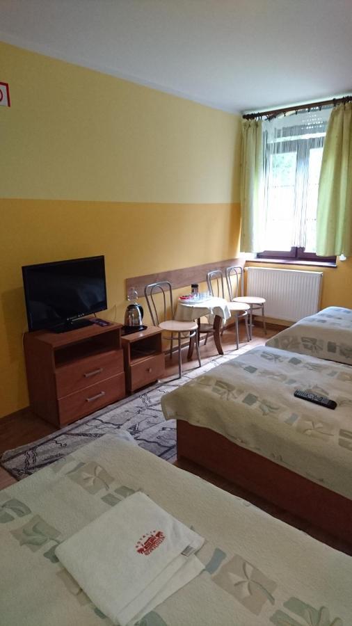 לידזבארק ורמינסקי Hotelik Warmia -Pensjonat, Hostel מראה חיצוני תמונה