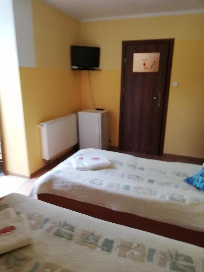 לידזבארק ורמינסקי Hotelik Warmia -Pensjonat, Hostel מראה חיצוני תמונה