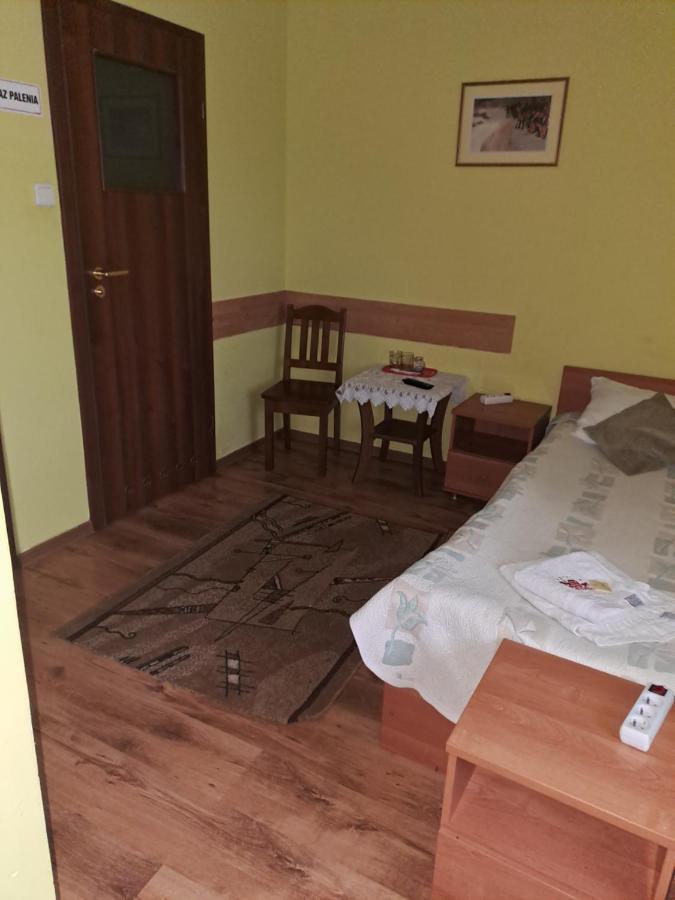 לידזבארק ורמינסקי Hotelik Warmia -Pensjonat, Hostel מראה חיצוני תמונה